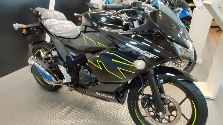 Suzuki Gixxer SF 2025